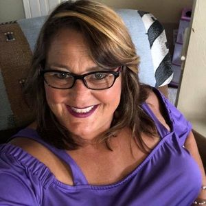 Meet your Posher, Dana